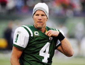 Quarterback legend Brett Favre without helmet with the New York Jets