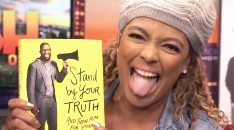 Kim Fields hams it up as she promotes Rickey Smiley's new book