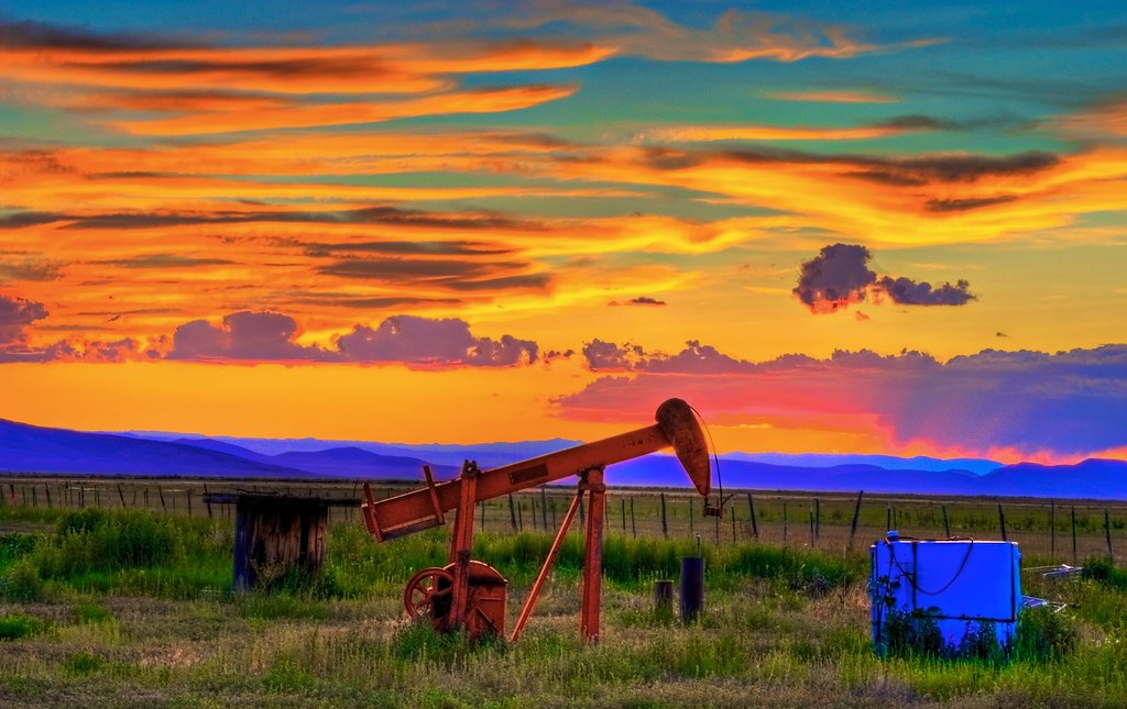 United States Oil Fund Monday Blues (Credit: Sunset on an empire by Jim_Nix on Flickr)